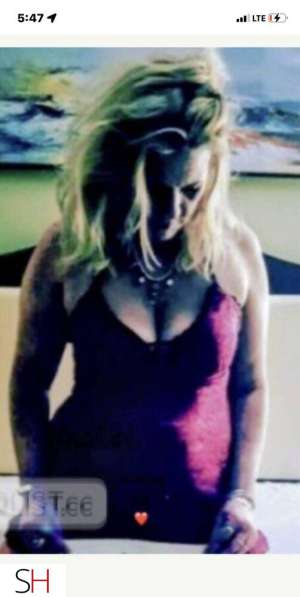 50 year old Caucasian Escort in Ottawa Cougar milf sloppy bbbj expert lets party