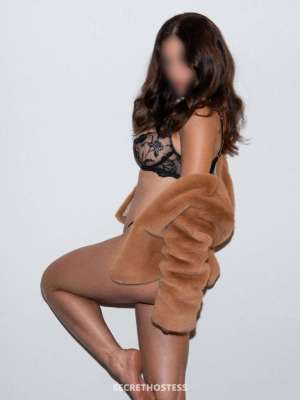 25 year old European Escort in Manchester Bardot