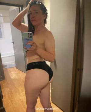 Im available for hookup i accept cash 28 year old Escort in Fairbanks AK