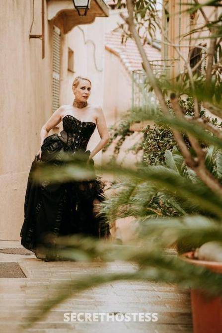 37Yrs Old Escort Size 10 Newcastle Image - 4