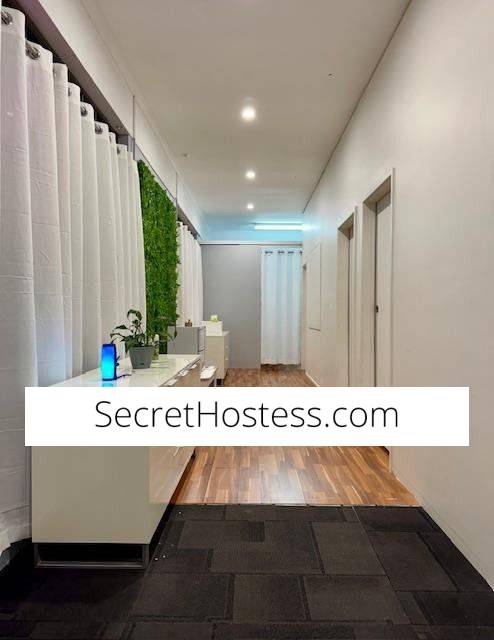 Escort Size 6 Brisbane Image - 13