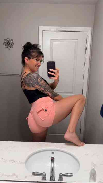 24 year old Escort in Abilene TX I’m available for sex hookup strippers and massage 