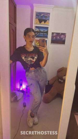 28 year old Escort in Marseille Juli Snap
