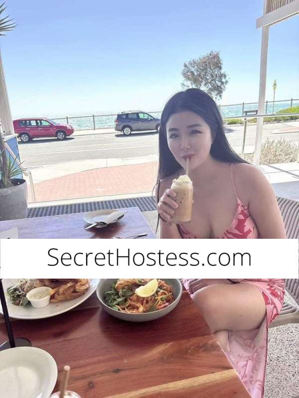 Escort Image - 9