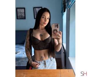 24 year old Latino Escort in London Discover the unforgettable! .Larisa. . HARROW HA2, 