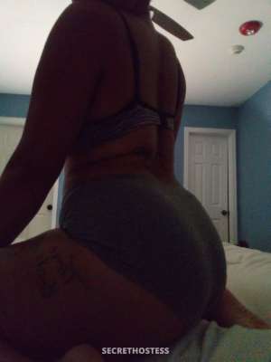 Come take a look in Pandora s Box 25 year old Escort in Beaumont TX