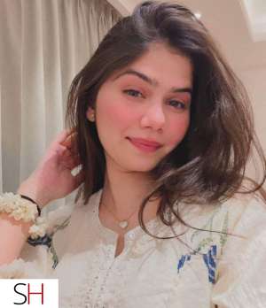 available for incall outcall or video call 25 year old Escort in Windsor