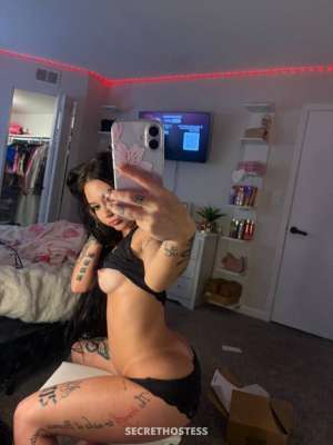 🌺 your little girl 21 year old Escort in Iowa City IA