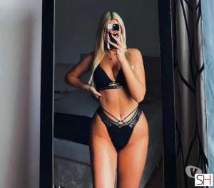 25 year old Latino Escort in Bournemouth, Christchurch and Poole Blondie girl new in town, Independent