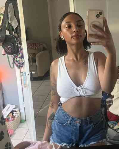28 year old American Escort in Albany KY Escort