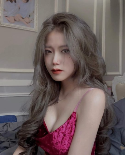 21 year old Vietnamese Escort in Mid Valley Mid Valley Escort V555