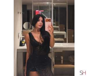 JADE PARTY GIRL ..., Independent 23 year old Escort in Swindon