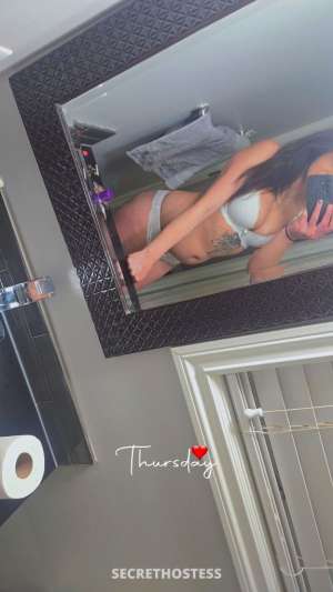 23 year old Escort in Edmonton Cum play with me