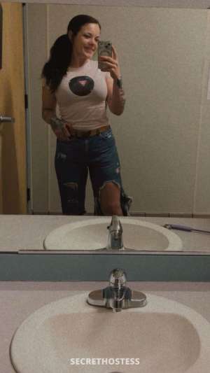 I’m available for meetups boo🍁🥰facetime available 27 year old Escort in Eugene OR