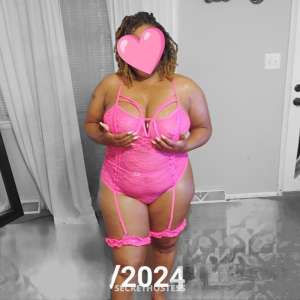 I Love A THICK WHITE CoCk🍌In My VeRy Tight💦Kitty 35 year old Escort in Springfield MO