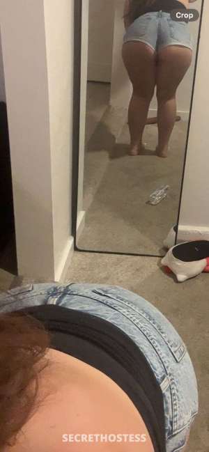 Content ft shows outcalls available 21 year old Escort in Bakersfield CA