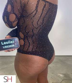 21 year old Escort in Longueuil 180 3 shots