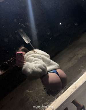 Pretty petite freak 23 year old Escort in Inland Empire CA