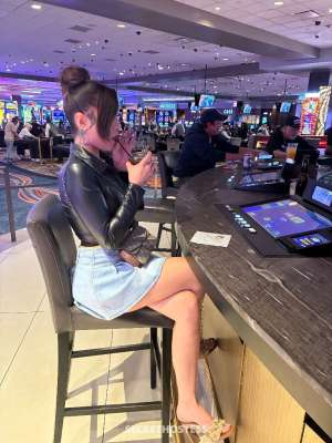 Car dates in coachella 24 year old Escort in Palm Springs CA