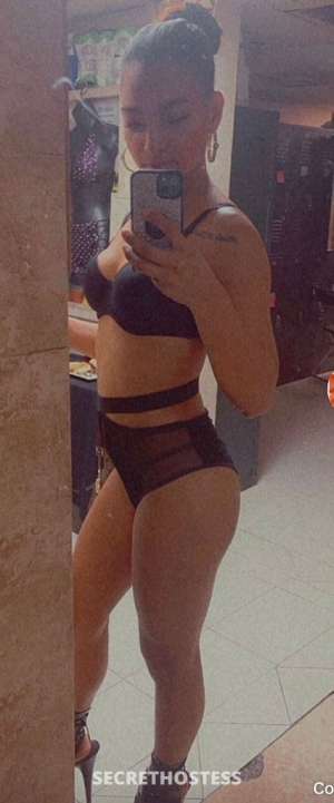 Latina caliente 24 year old Escort in Omaha NE