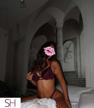 such a good girl, right 25 year old Escort in Laval