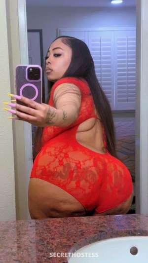 Thick LifeSkinnn Curvy 28 year old Escort in Long Beach CA