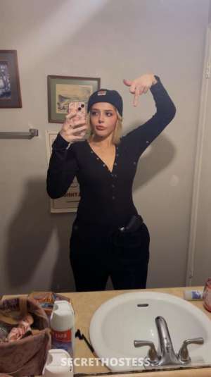 Pretty blonde 25 year old Escort in Chattanooga TN
