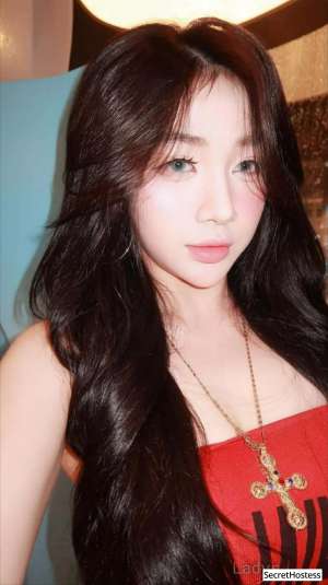 Escort model Vivienne, Singapore 24 year old Escort in Singapore