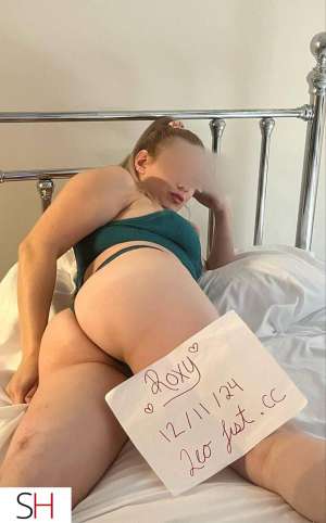24 year old Caucasian Escort in Niagara Region Foxy Roxyy NEW in town! THE BEST DEEPTHROAT
