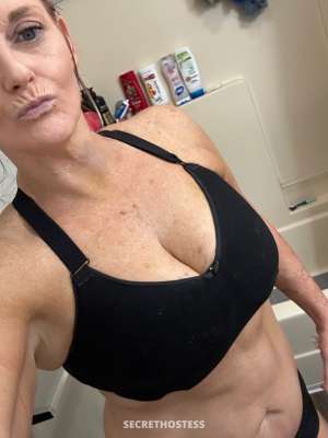 TGIF.... Freaky Friday 38 year old Escort in Bloomington IN