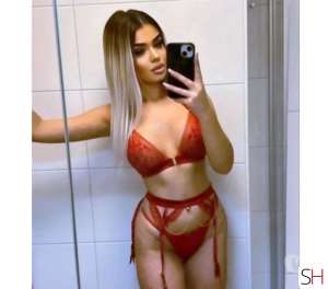 23 year old Latino Escort in Surrey NEW SARAH🍑 BIG BUM🍑 PARTY 24h💯👄💯, Independent