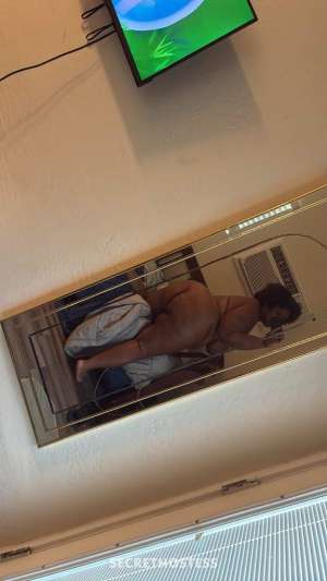 25 year old Escort in Phoenix AZ lets link bby MESA OUTCALL