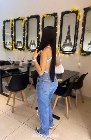 thalia latina girl 200 25 year old Escort in Omaha NE