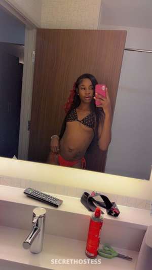 CALL NOW INS &amp; OUTS slim petite 5 5 sexy ebony near 34 year old Escort in Toledo OH