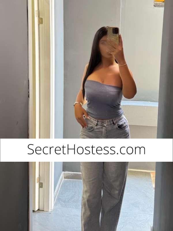 21Yrs Old Escort Image - 4