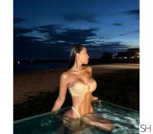 23 year old Latino Escort in Bond Street W1 London LIZZA NEW PARTY, Independent