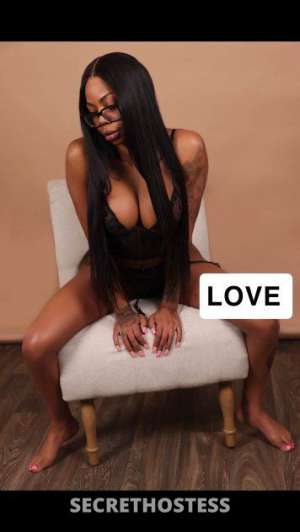 25 year old Escort in Everett WA NEW TO EVERETT 😘EXOTIC HOttie W/ PORNSTAR BOOBS
