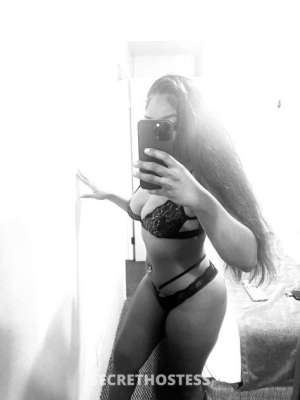 26 year old Indian Escort in Sacramento CA Upscale BombShell!! Curves like a RaceTrack