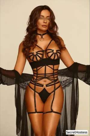 Escort model Laura Menezes, Milwaukee 27 year old Escort in Milwaukee WI