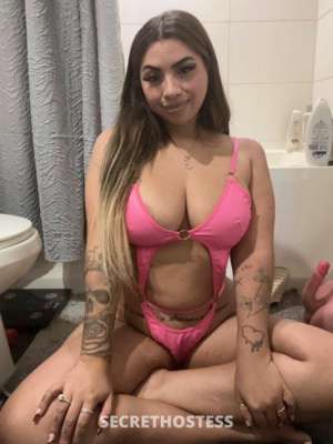 28 year old Escort in El Paso TX Hi guys! I’m a sexy latina who loves meeting new people