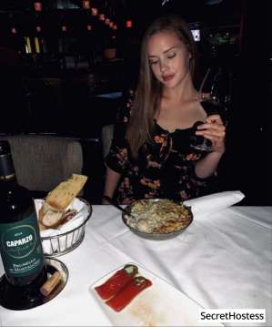Escort model NATALY, Milwaukee 32 year old Escort in Milwaukee WI