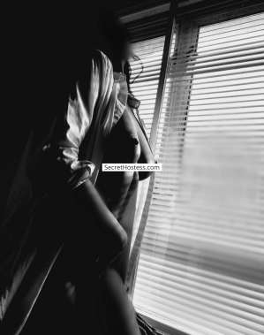 33Yrs Old Escort Size 10 50KG 165CM Tall London Image - 3