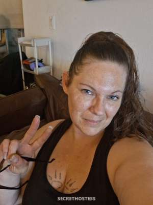 39 year old Escort in Los Angeles CA T h e champ is here the champion is here