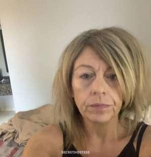 45 year old Caucasian Escort in Niagara In out or online gentleman