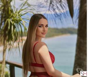 25 year old Latino Escort in South Kensington - SW7 London Carolina Brasil, Independent