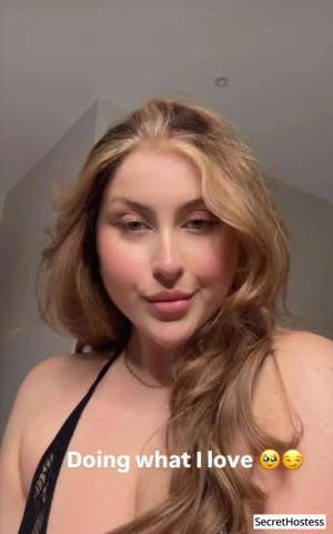 Escort model Carol Hannah, Milwaukee 29 year old Escort in Milwaukee WI