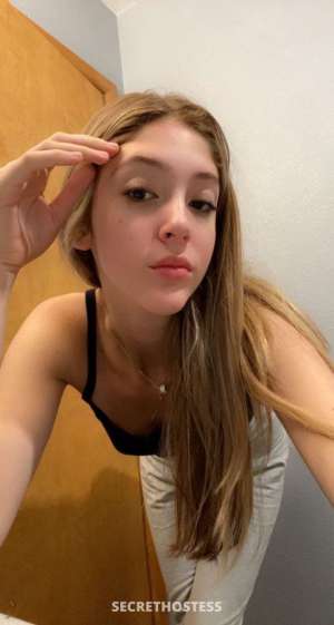 24 year old Escort in Bismarck ND Escorts