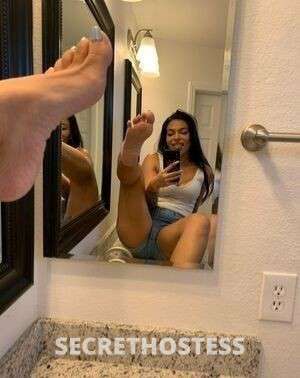 Available Now Ready for all special service Incall Outcall 22 year old Escort in Fayetteville AR