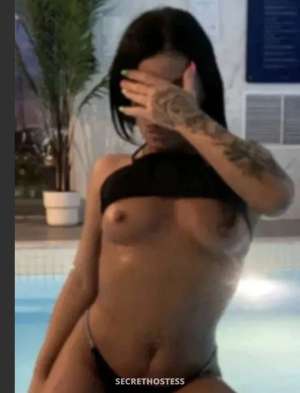 32 year old Caucasian Escort in Moncton Escorte Masseuse