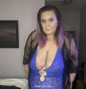 32 year old Caucasian Escort in London Outcall only!! authentic super thick bbw huge boobs phat ass